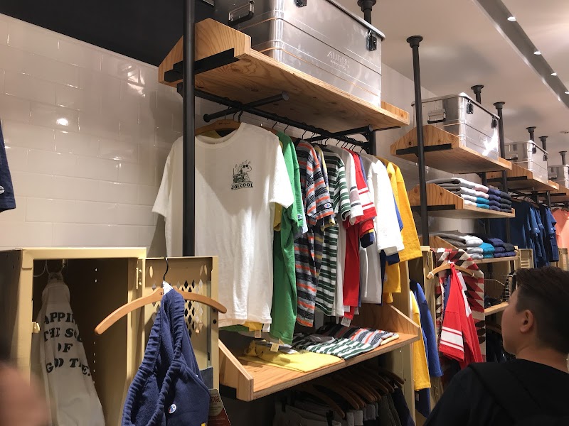 チャンピオン ブランドハウス シブヤ トウキョウ 東京都渋谷区神宮前 衣料品店 衣料品 グルコミ