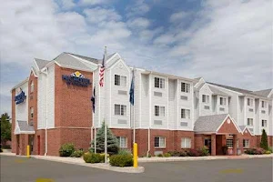 Microtel Inn & Suites by Wyndham South Bend/At Notre Dame image
