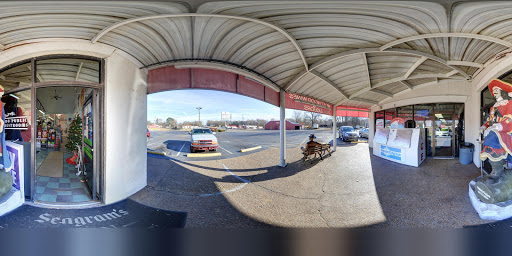 Liquor Store «Paris West Wood Wines & Liquor», reviews and photos, 1220 W Wood St, Paris, TN 38242, USA