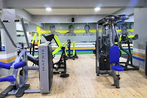 ICONIC FITNESS JP Nagar - Largest fitness chain in Bangalore | Best Rated | Unisex Fitness Centers | Gx Studio image