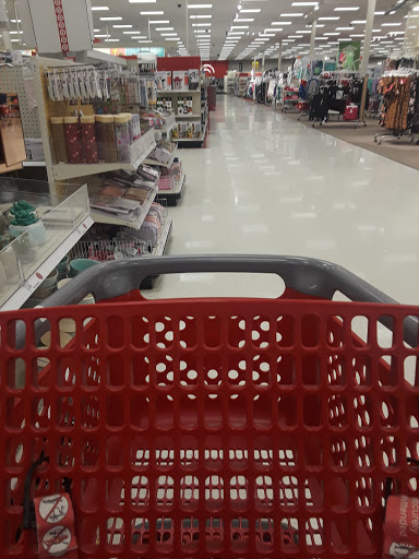 Department Store «Target», reviews and photos, 7000 York Ave S, Edina, MN 55435, USA