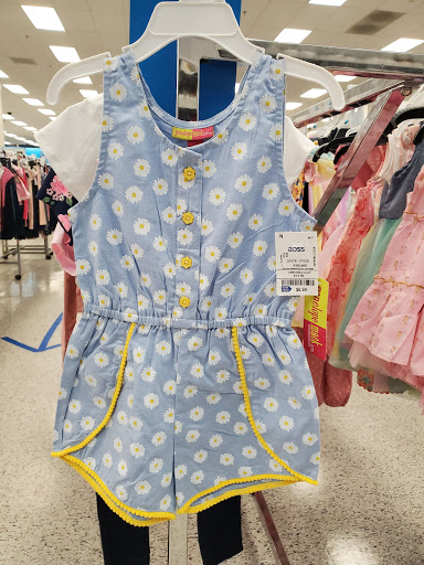 Clothing Store «Ross Dress for Less», reviews and photos, 6737 Watt Ave, North Highlands, CA 95660, USA