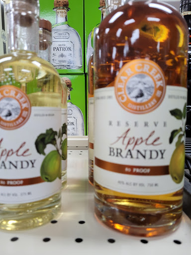 Liquor Store «Newport Liquor Store», reviews and photos, 2019 N Coast Hwy, Newport, OR 97365, USA