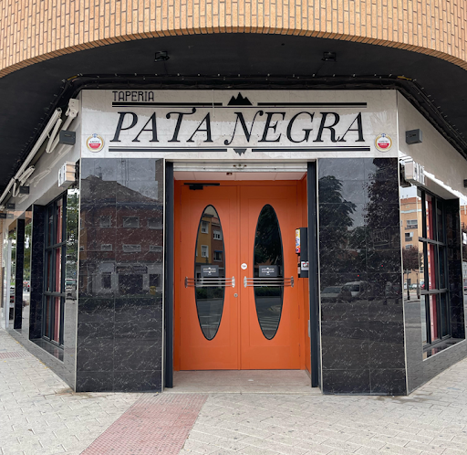 Taperia Pata Negra - C. de La Roda, 7, 02006 Albacete, España