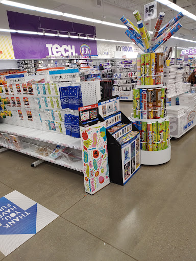 Shopping Mall «Whitehall Crossing Shopping Center», reviews and photos, IN-37, Bloomington, IN 47404, USA