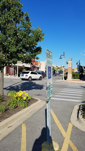 Book Store «Barnes & Noble», reviews and photos, 631 E Boughton Rd, Bolingbrook, IL 60440, USA