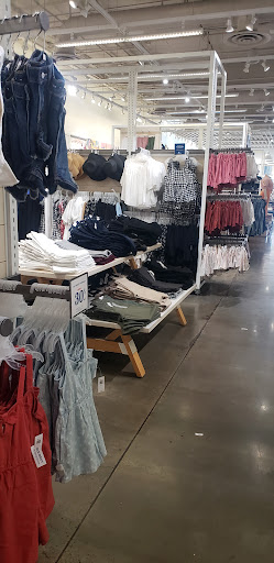 Clothing Store «Old Navy», reviews and photos, 1949 E Camelback Rd, Phoenix, AZ 85016, USA