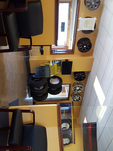 Tire Shop «Iowa City Tire and Service», reviews and photos, 410 Kirkwood Ave, Iowa City, IA 52240, USA