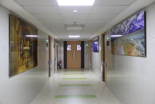 होली फॅमिली हॉस्पिटल & मेडिकल रिसर्च सेंटर