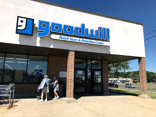 Thrift Store «Goodwill Retail Store of Fenton», reviews and photos, 99 Sugar Creek Center, Fenton, MO 63026, USA