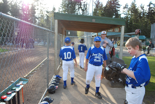 Sporting Goods Store «Big 5 Sporting Goods», reviews and photos, 31956 WA-20, Oak Harbor, WA 98277, USA