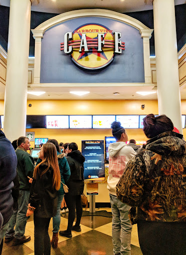 Movie Theater «Regal Cinemas Harbour View Grande 16», reviews and photos, 5860 Harbour View Blvd, Suffolk, VA 23435, USA