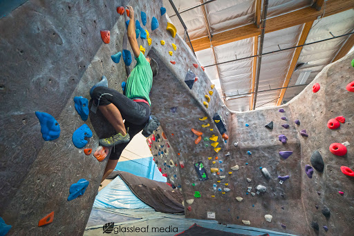 Rock Climbing Gym «Hangar 18 Indoor Climbing Gym - East Riverside», reviews and photos, 2111 Iowa Ave, Riverside, CA 92507, USA