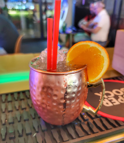 Cocktail Bar - Bar