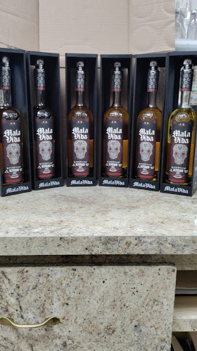 Liquor Store «Liquor Chest», reviews and photos, 5298 Kanan Rd, Agoura Hills, CA 91301, USA