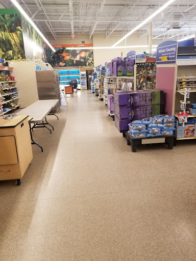 Pet Supply Store «PetSmart», reviews and photos, 2101 NJ-35, Holmdel, NJ 07733, USA