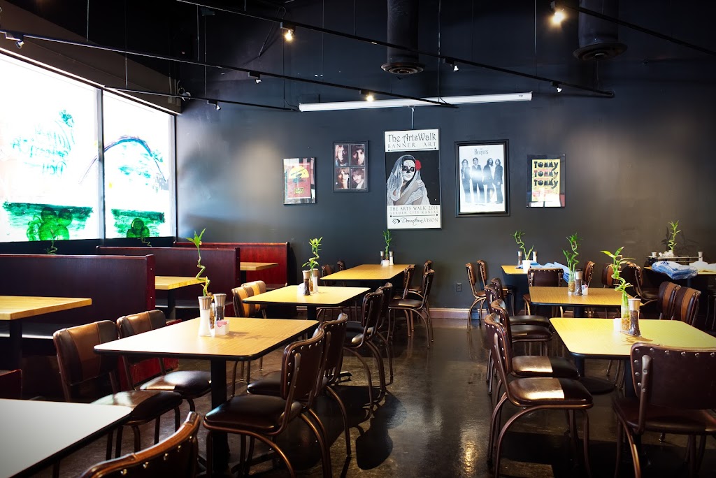 Arturo's American Grill 32962