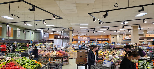 Grocery Store «Stop & Shop», reviews and photos, 2425 Palmer Ave, New Rochelle, NY 10801, USA