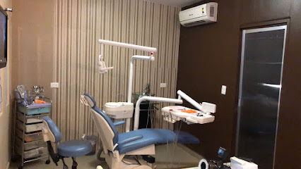 Clinica Dental De Especialidades