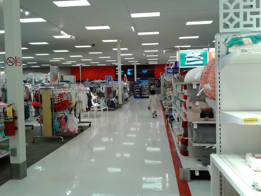Department Store «Target», reviews and photos, 7601 Kingery Hwy, Willowbrook, IL 60527, USA