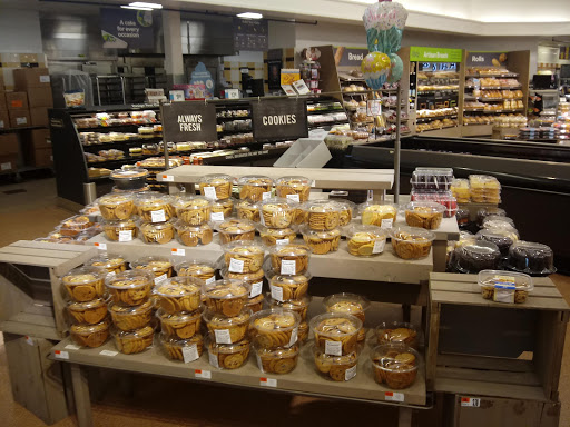 Grocery Store «Stop & Shop», reviews and photos, 10 Pitkin Rd, Vernon, CT 06066, USA