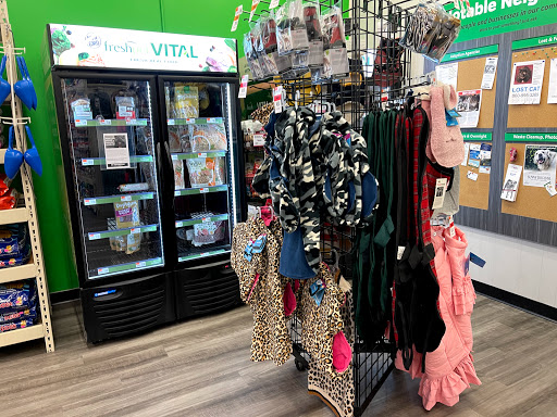 Pet Supply Store «Pet Supplies Plus», reviews and photos, 2480 Albany Ave, West Hartford, CT 06117, USA