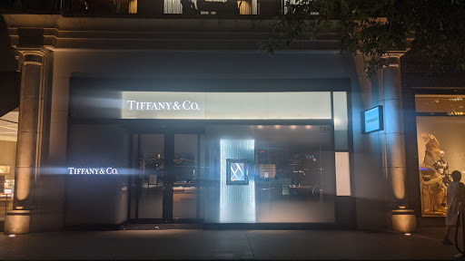 Jewelry Store «Tiffany & Co.», reviews and photos, 796 Americana Way, Glendale, CA 91210, USA