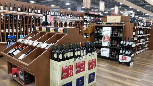 Supermarket «Giant Eagle Supermarket», reviews and photos, 2775 W Market St, Fairlawn, OH 44333, USA