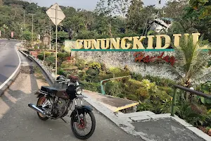 Tugu Selamat Datang Gunung Kidul image