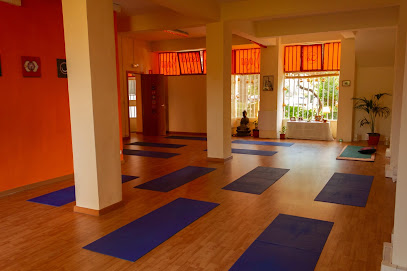 Escuela de yoga Prem