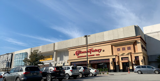 Shopping Mall «The Shops at Chestnut Hill», reviews and photos, 199 Boylston St, Chestnut Hill, MA 02467, USA