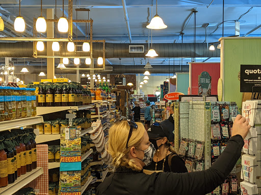 Gourmet Grocery Store «Jekyll Market», reviews and photos, 11 Main St, Jekyll Island, GA 31527, USA