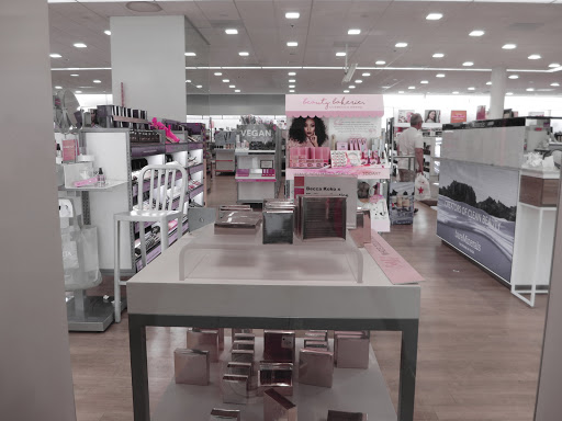 Hair Salon «Ulta Beauty», reviews and photos, 1350 Travis Blvd Suite 1475, Fairfield, CA 94533, USA