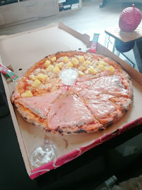 Plats et boissons du Pizzeria Mega Pizza à Nogent-le-Roi - n°14
