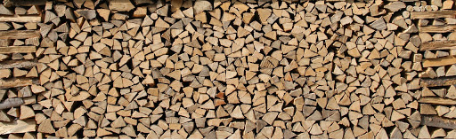 склад за дърва и подпалки