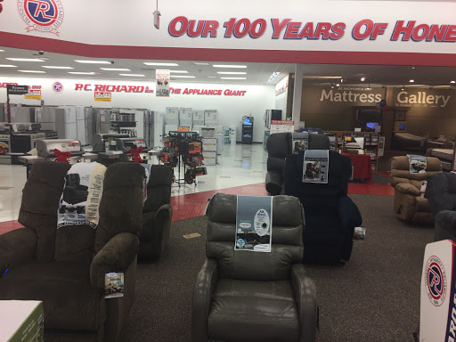 Appliance Store «P.C. Richard & Son», reviews and photos, 110 Federal Rd, Danbury, CT 06811, USA