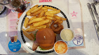 Hamburger du Restaurant américain Memphis - Restaurant Diner à Chasse-sur-Rhône - n°3