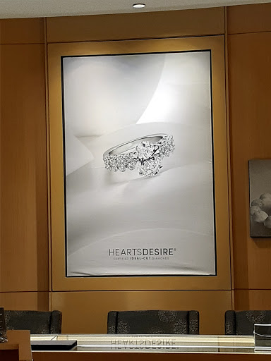 Jewelry Store «Jared The Galleria of Jewelry», reviews and photos, 16070 W Bluemound Rd, Brookfield, WI 53005, USA