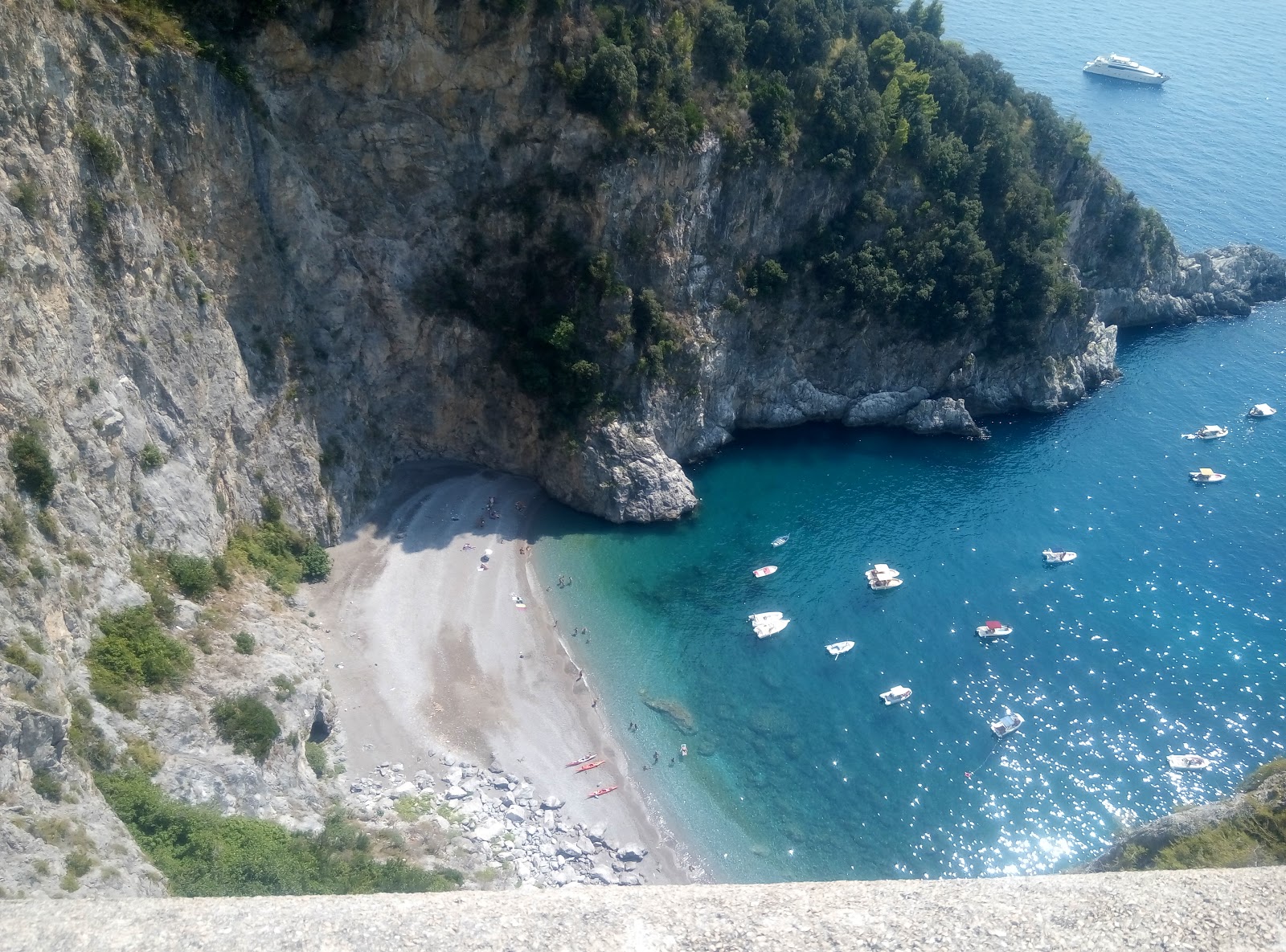 Valokuva Spiaggia Cavallo Mortoista. puhtaustasolla keskipitkä