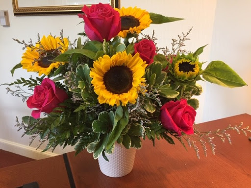 Florist «Flowers By Marianne», reviews and photos, 72 Lafayette Rd, Hampton Falls, NH 03844, USA