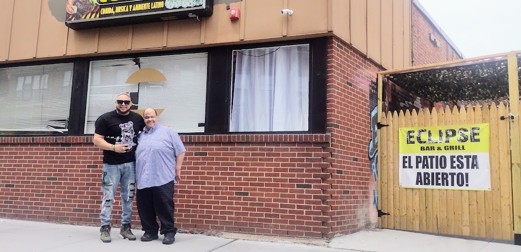 Eclipse Lounge & Grill 01901