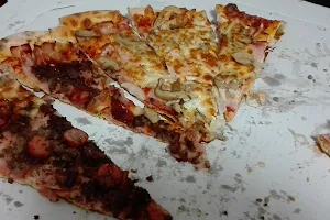Gago's pizza image