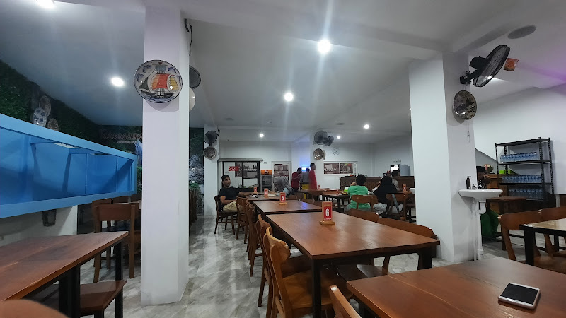 NEW KASMARAN _Cafe & Resto