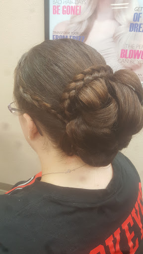 Beauty Salon «Illusion Unlimited Salons Parma», reviews and photos, 5715 Broadview Rd, Cleveland, OH 44134, USA