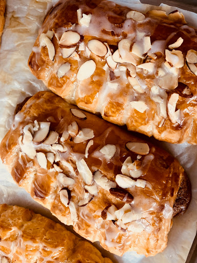 Donut Shop «Golden Cream Doughnut Shop», reviews and photos, 911 Lincoln Ave, San Rafael, CA 94901, USA