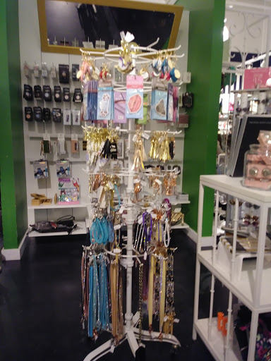 Fashion Accessories Store «Charming Charlie», reviews and photos, 1512 Stone Hill Dr, Pflugerville, TX 78660, USA