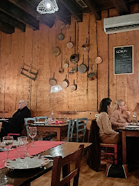 Atmosphère du Restaurant français Chez Les Fondus Saint Étienne à Saint-Étienne - n°4
