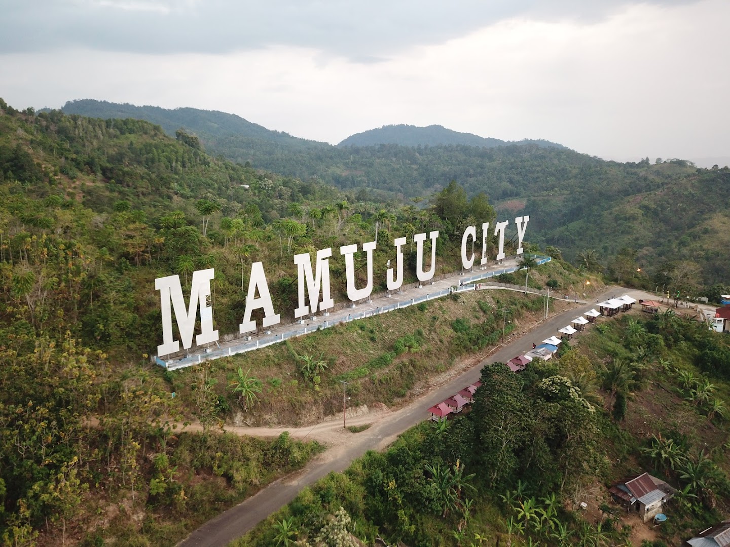 Mamuju City (Kelapa Tujuh): Harga Tiket, Foto, Lokasi, Fasilitas dan Spot