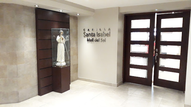 Comentarios y opiniones de Capilla Católica Santa Isabel | Mall del Sol
