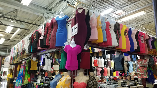 Shopping Mall «Hmong Village», reviews and photos, 1001 Johnson Pkwy, St Paul, MN 55106, USA